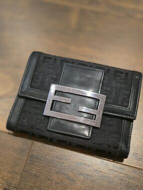 Fendi Black Men's Wallet with Signature FF Buckle